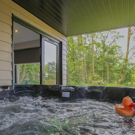 River Logie Lodge *